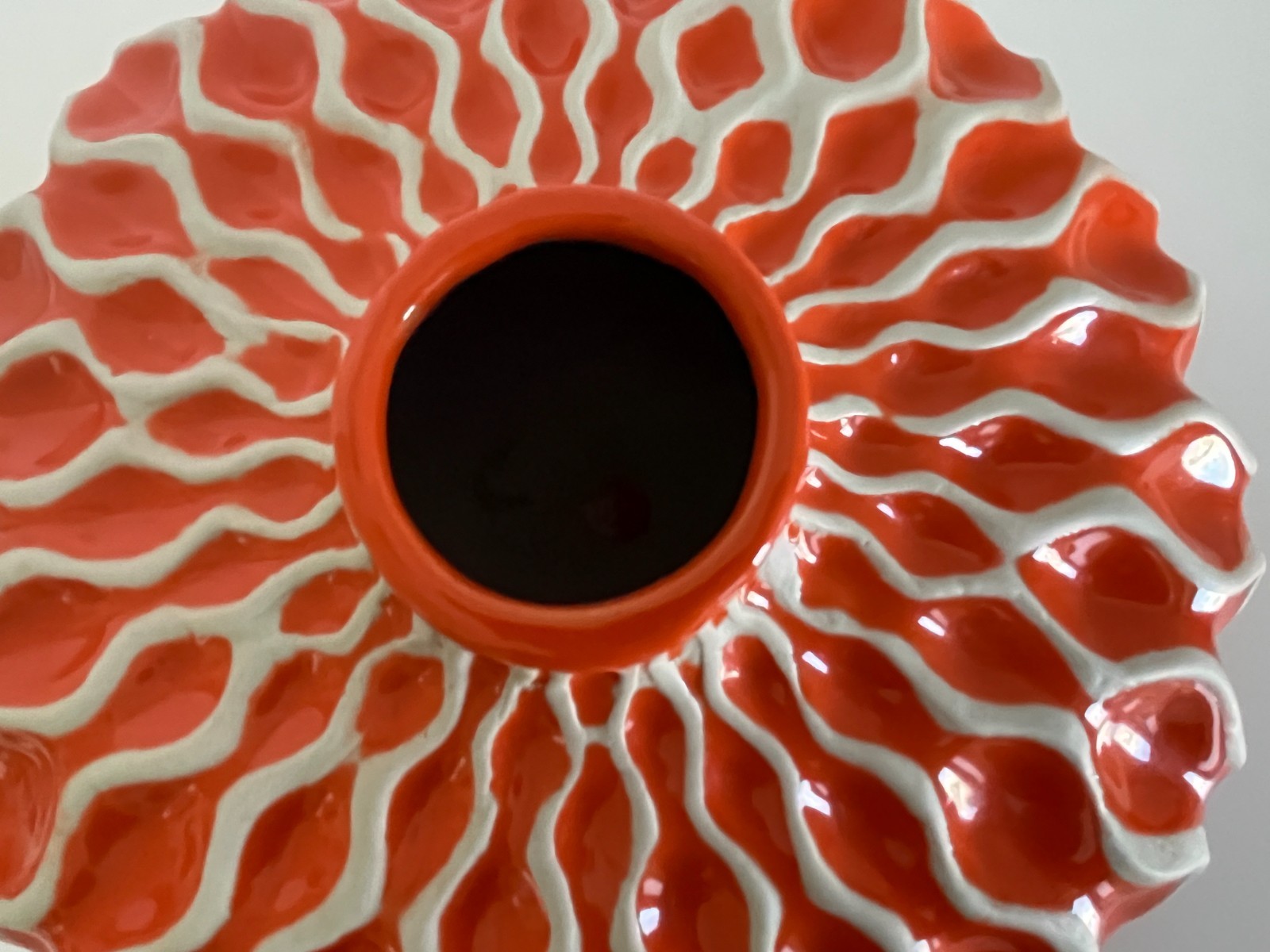 Modern Raised Wavy Design Vases Set of 3