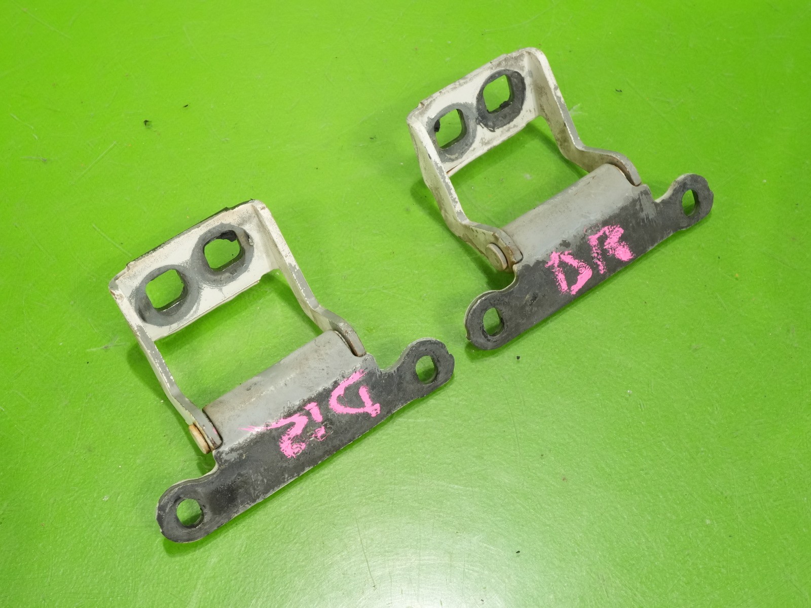 92-95 Civic hatch hatchback OEM rear back tailgate liftgate hinges hangers mount