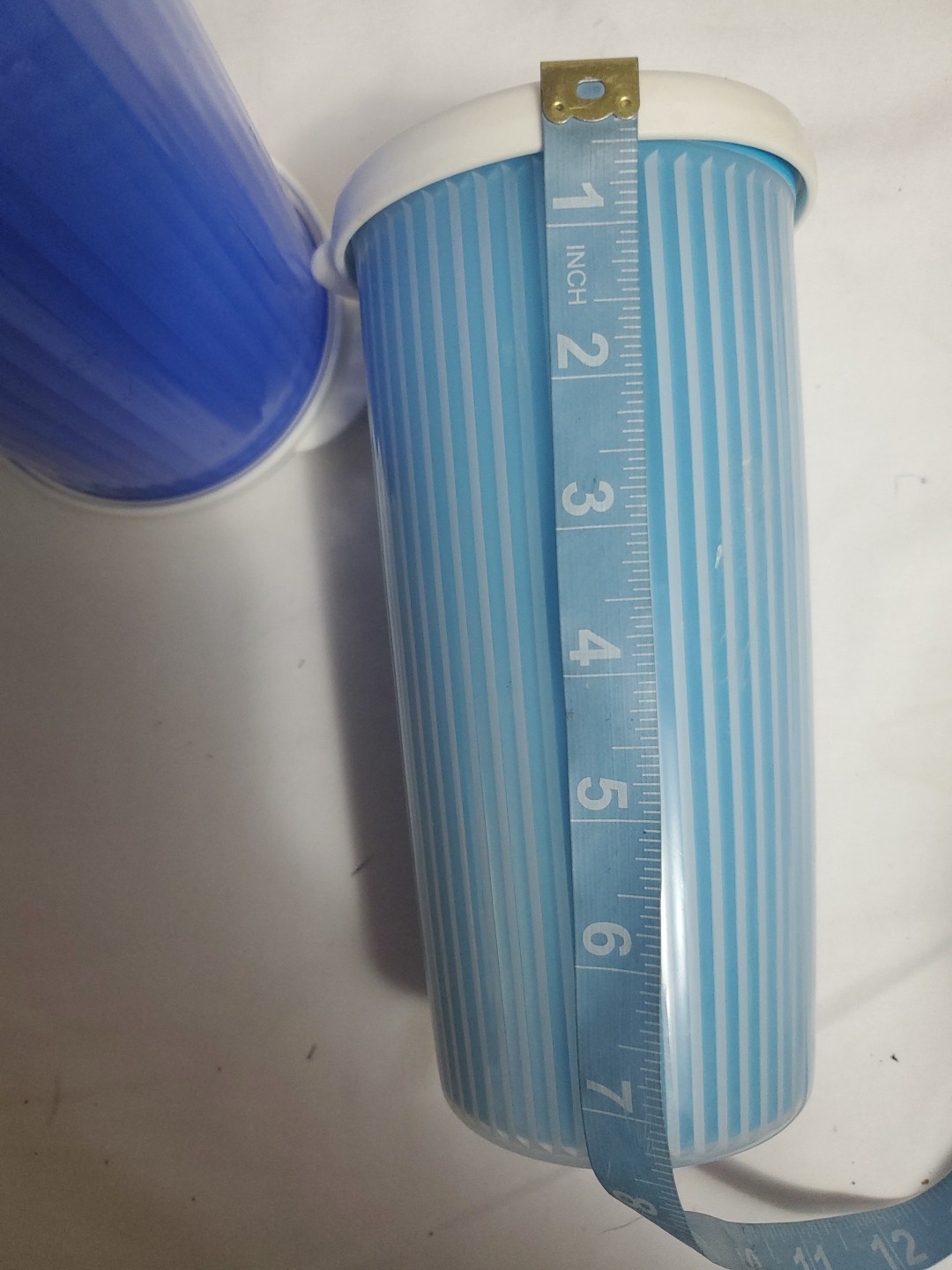 Vintage Tupperware Lot of 3 Drinking Cups Tumblers With Lids