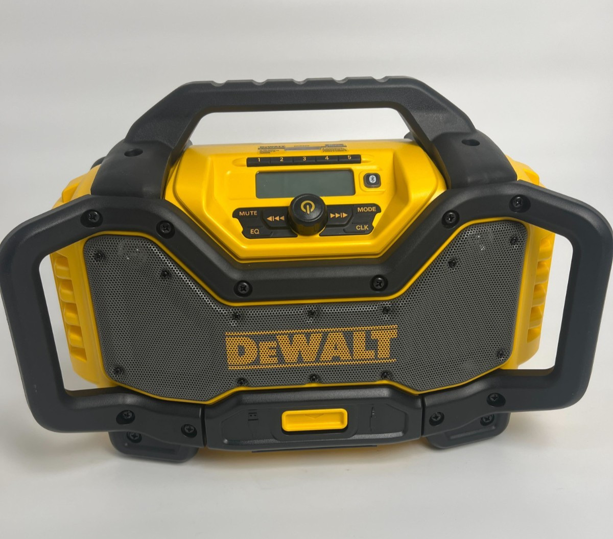 [Open-Box] (DCR025) DEWALT Jobsite Radio Charger with BLUETOOTH