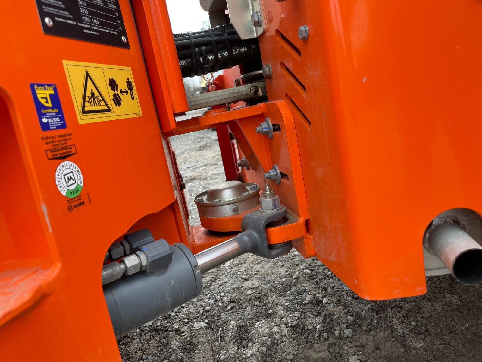 2023 HAMM HD12 VV 47" Double Drum Vibratory Ride On Roller Compactor