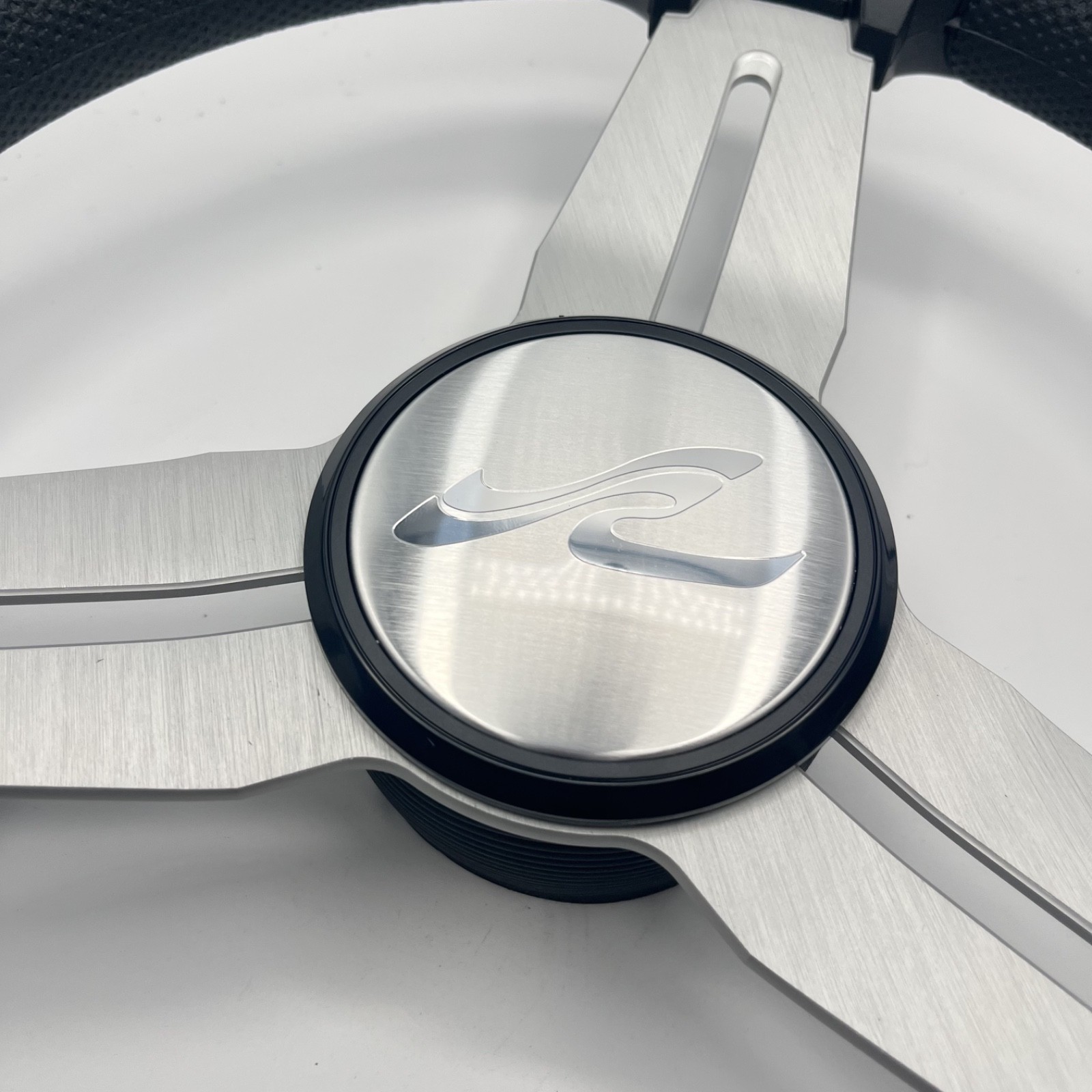 Model 15 Marine Steering Wheel Brush Alum Spokes | Sea Ray Boats Logo | KEYED