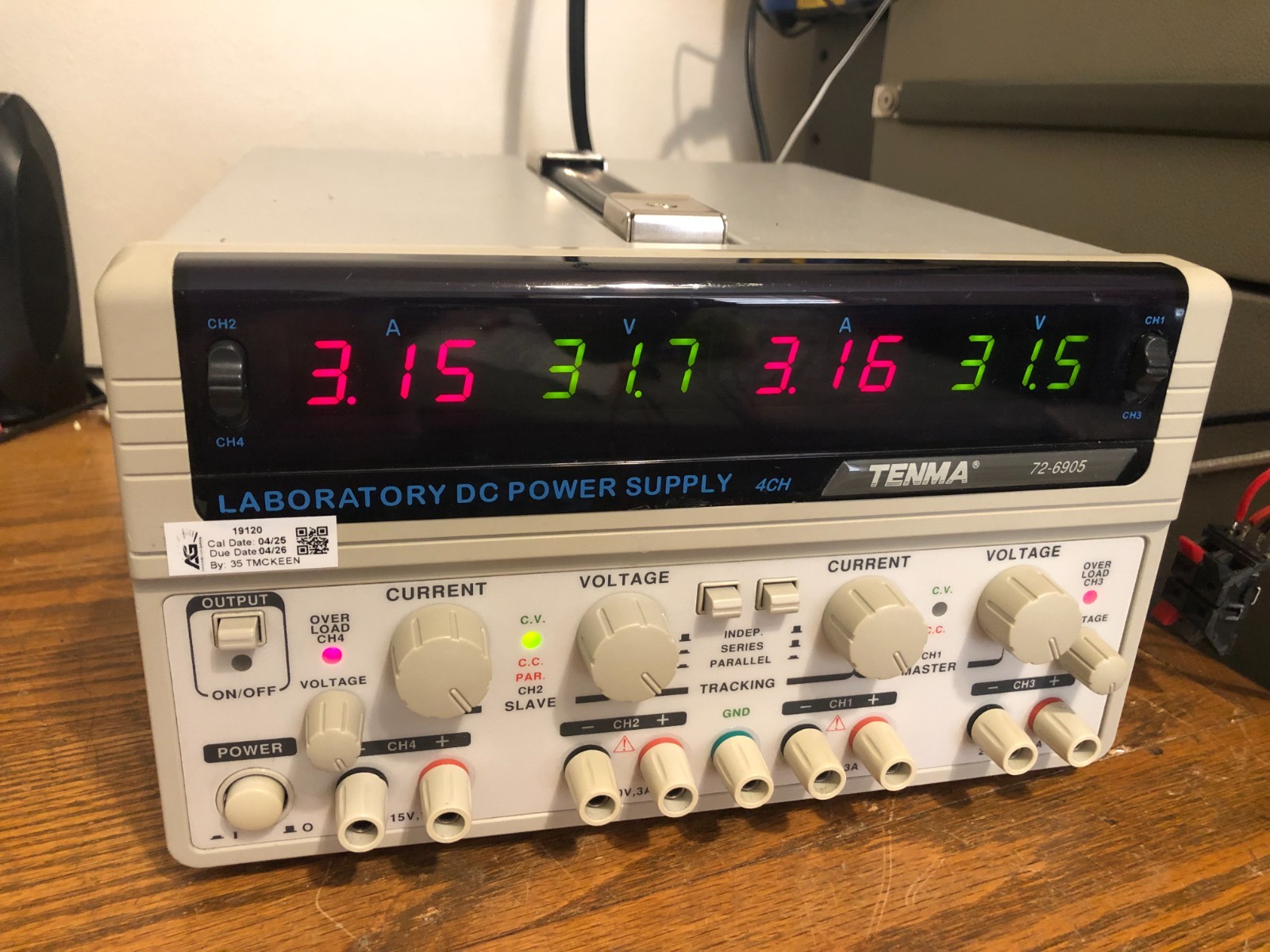 Working DC Power Supply Quad Independent Output Linear Regulated Tenma 72-6905