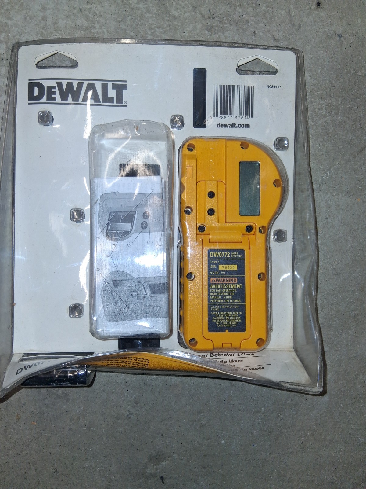 DEWALT DW0772 Digital Laser Detector & Clamp - New in Distressed Packaging