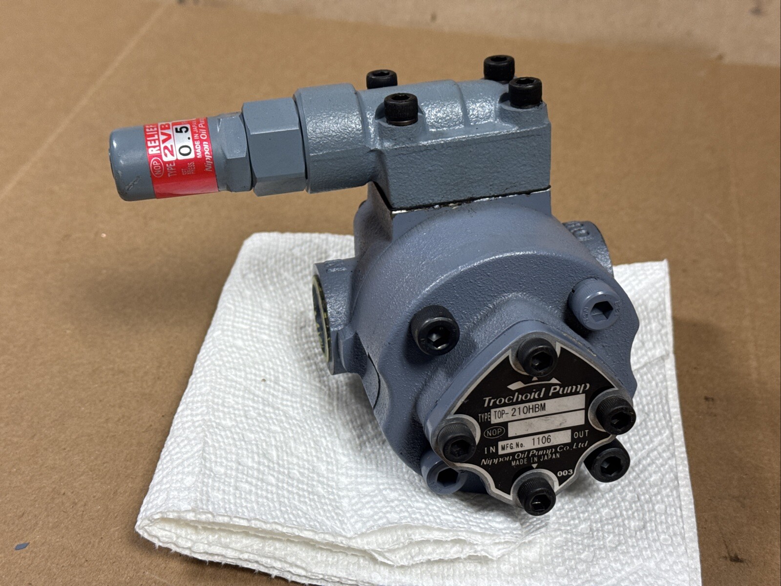 NEW Nippon TOP-210HBM Trochoid Oil Pump 2VB 2L Relief WARRANTY FAST SHIPPING