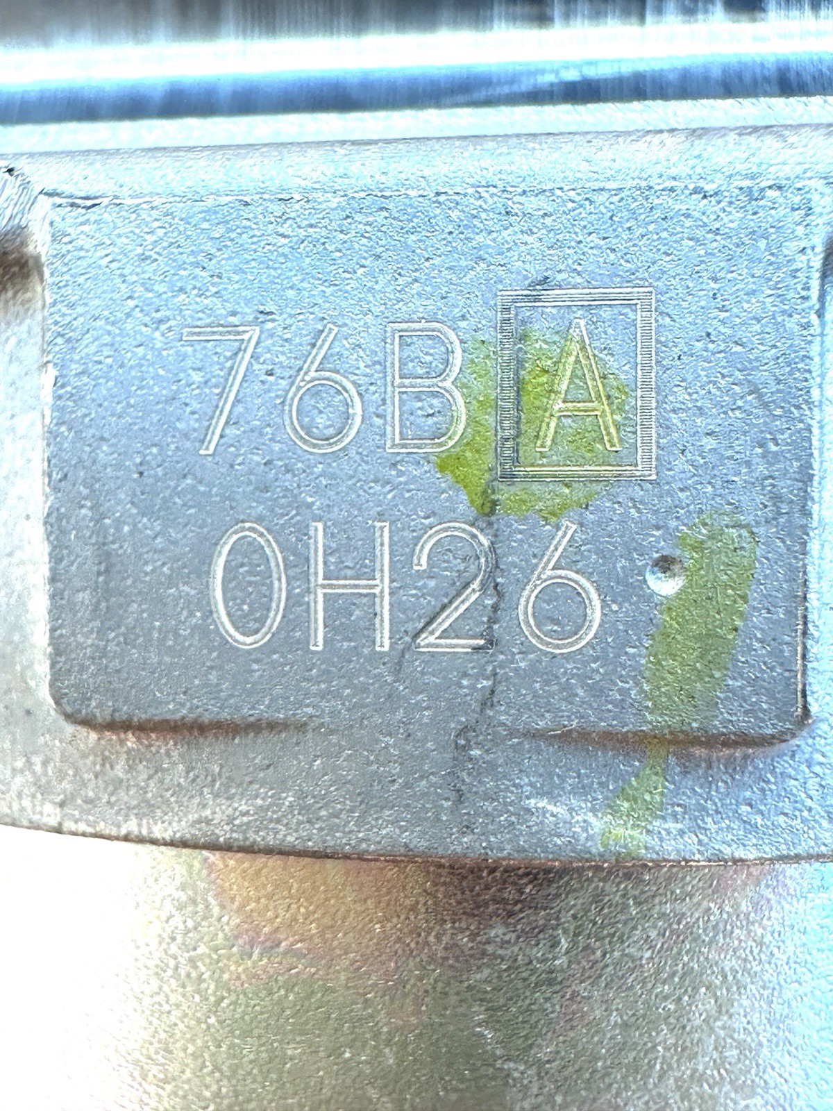 HONDA Carburetor (Carb) GCV160 16100-Z8B-911 Genuine OEM (BB76B A)