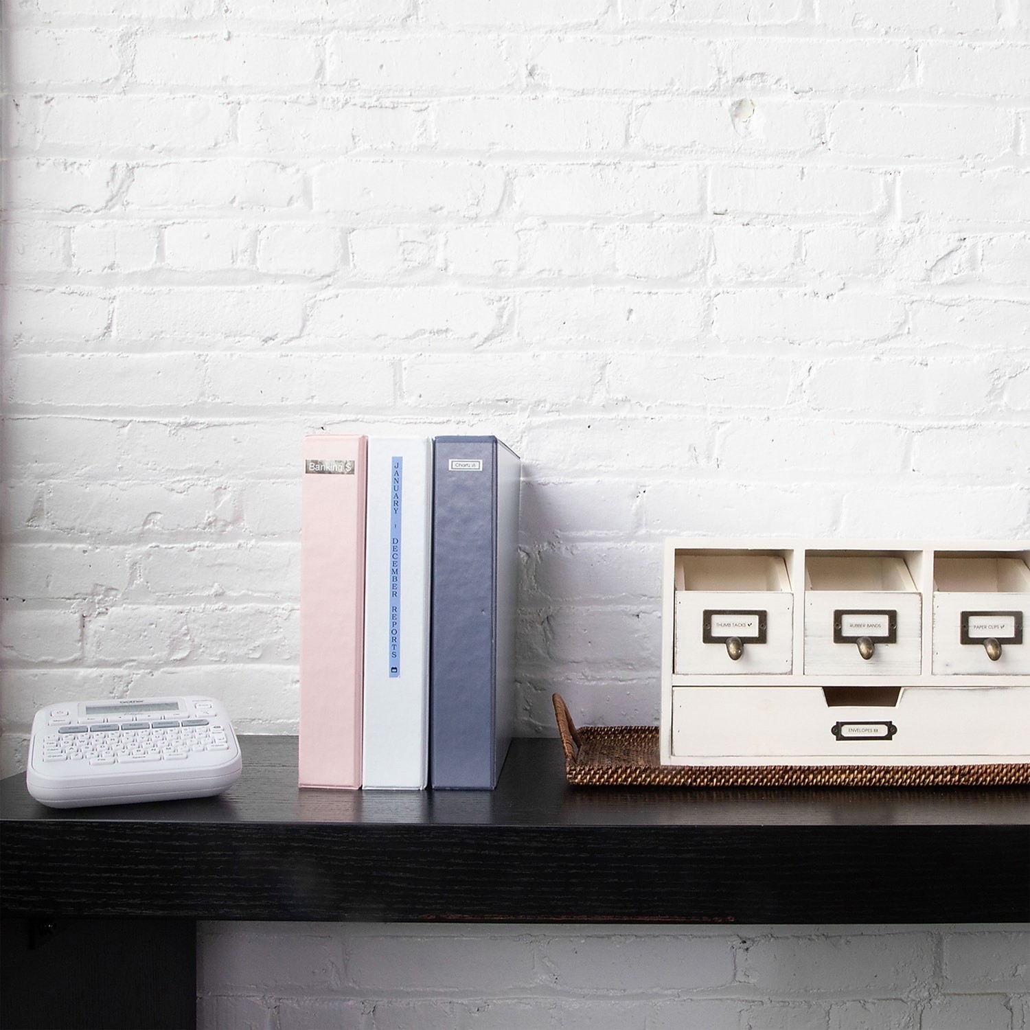 BROTHER LABELER PT-D220 LABEL MAKER 1/2" 12MM NEW IN BOX USES AC OR BATTERIES