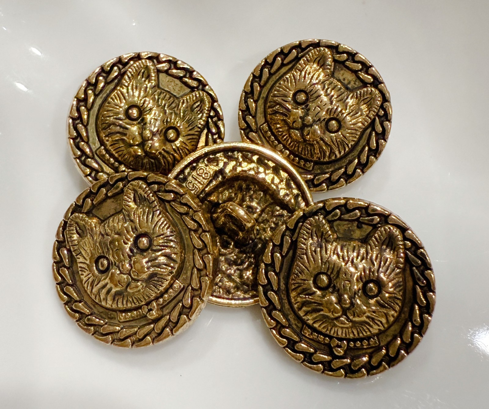 5pc Antiqued Bronze Vintage Cat Shank Metal Decorative Buttons 20mm 3/4"