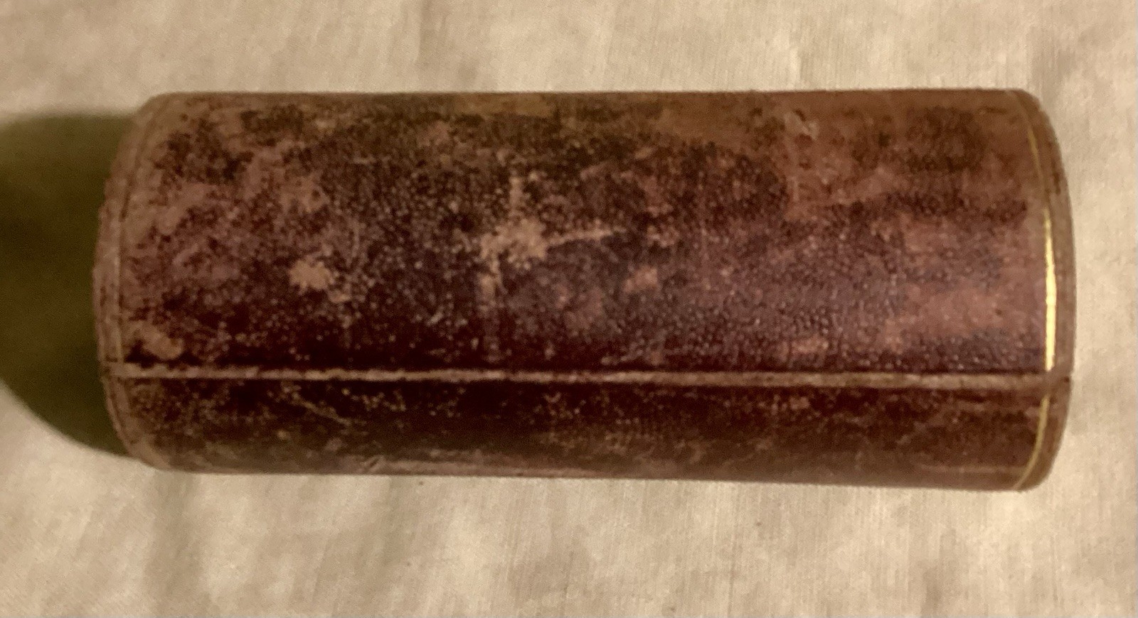 Set Of 5 Silverplate NAPKIN RINGS In Leather CYLINDER Box 1 Missing