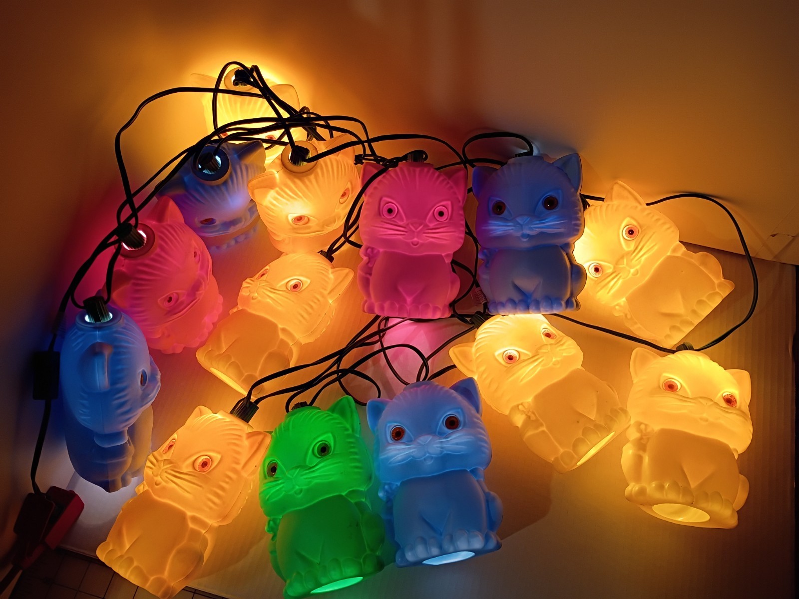 Vtg 60’s Pasta CAT Blow Mold 13pc String Lights RV Camper Patio Tiki Parti Lites