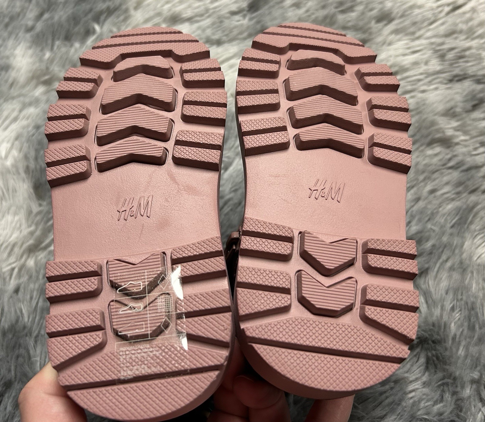 H&M Size 8.5 Girls Waterproof Fleece Lined Boots Snow Rain Pink Zipper