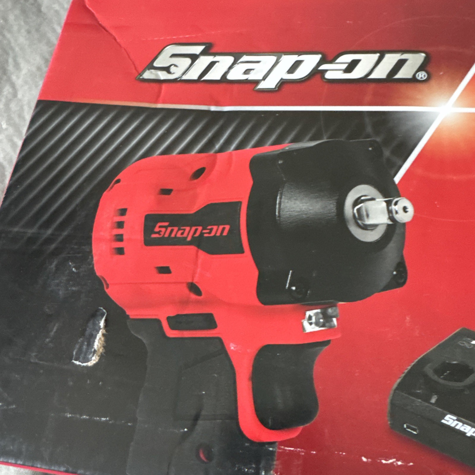 Snap On NEW 3/8 18V Stubby Monsterlithium Cordless Impact + Batteries CT9038K2