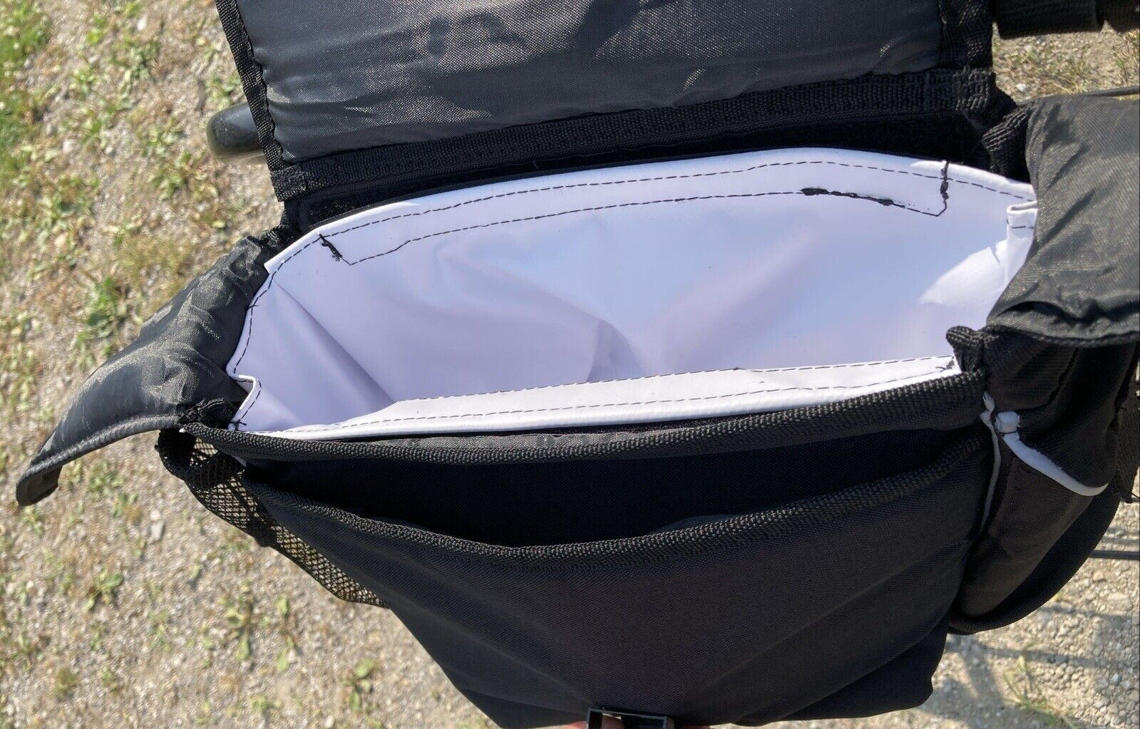 Insulated black nylon, 600D, Western horse gear saddle bags w/multiple pockets