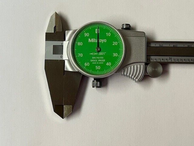 6" DIAL CALIPER .001" GRAD. MITUTOYO 505-742-53J GREEN FACE