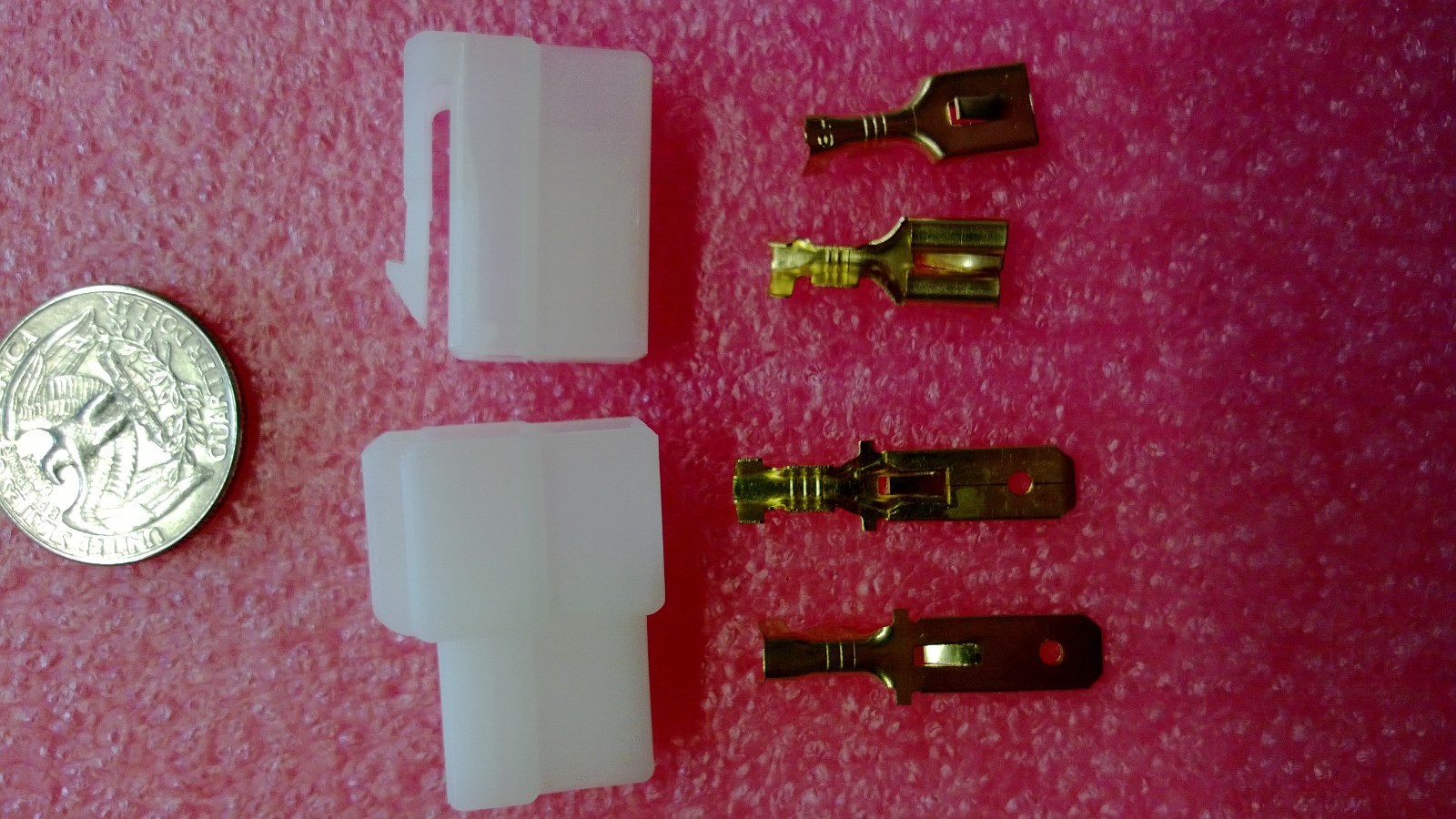 ICOM --- " T " TYPE REPLACEMENT CONNECTOR DC POWER PLUG ONLY 2 PIN INLINE