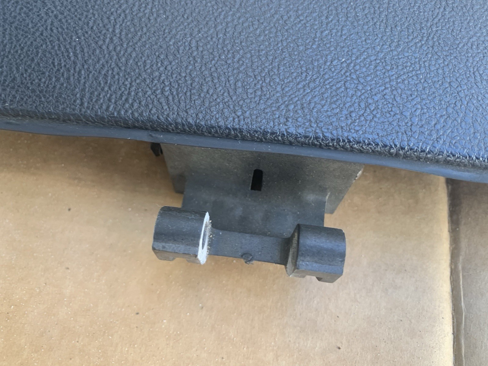 2006-2009 OEM Pontiac G6 Convertible Top Tonneau Cover Rear Boot Lid -chipped