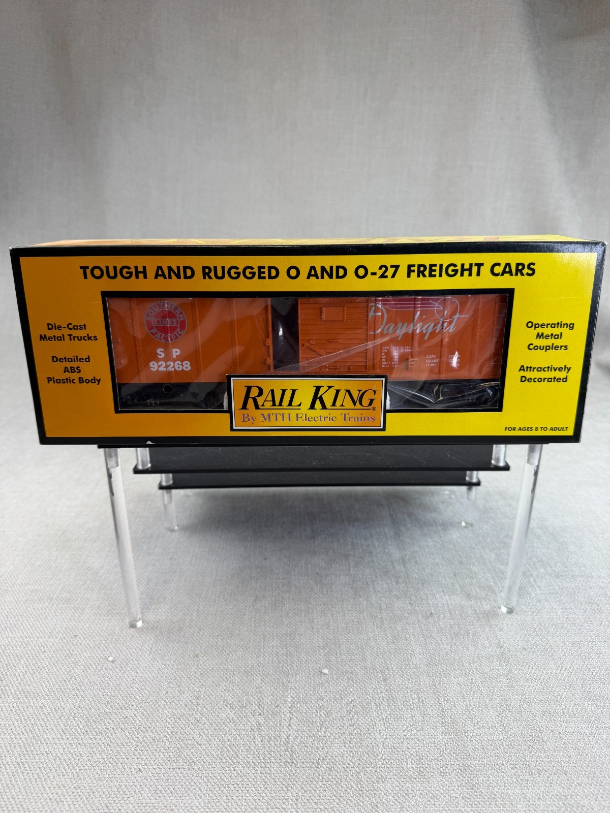 MTH Rail King 30-7441 O Southern Pacific "Daylight" Boxcar