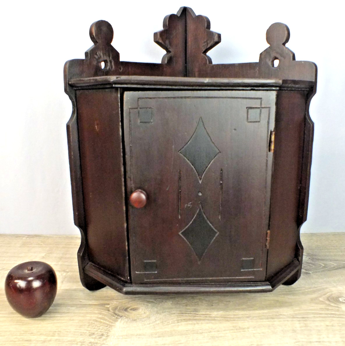 1800s Antique Wall Hung Corner Cabinet Dark Red Brown Finish w Black Highlights