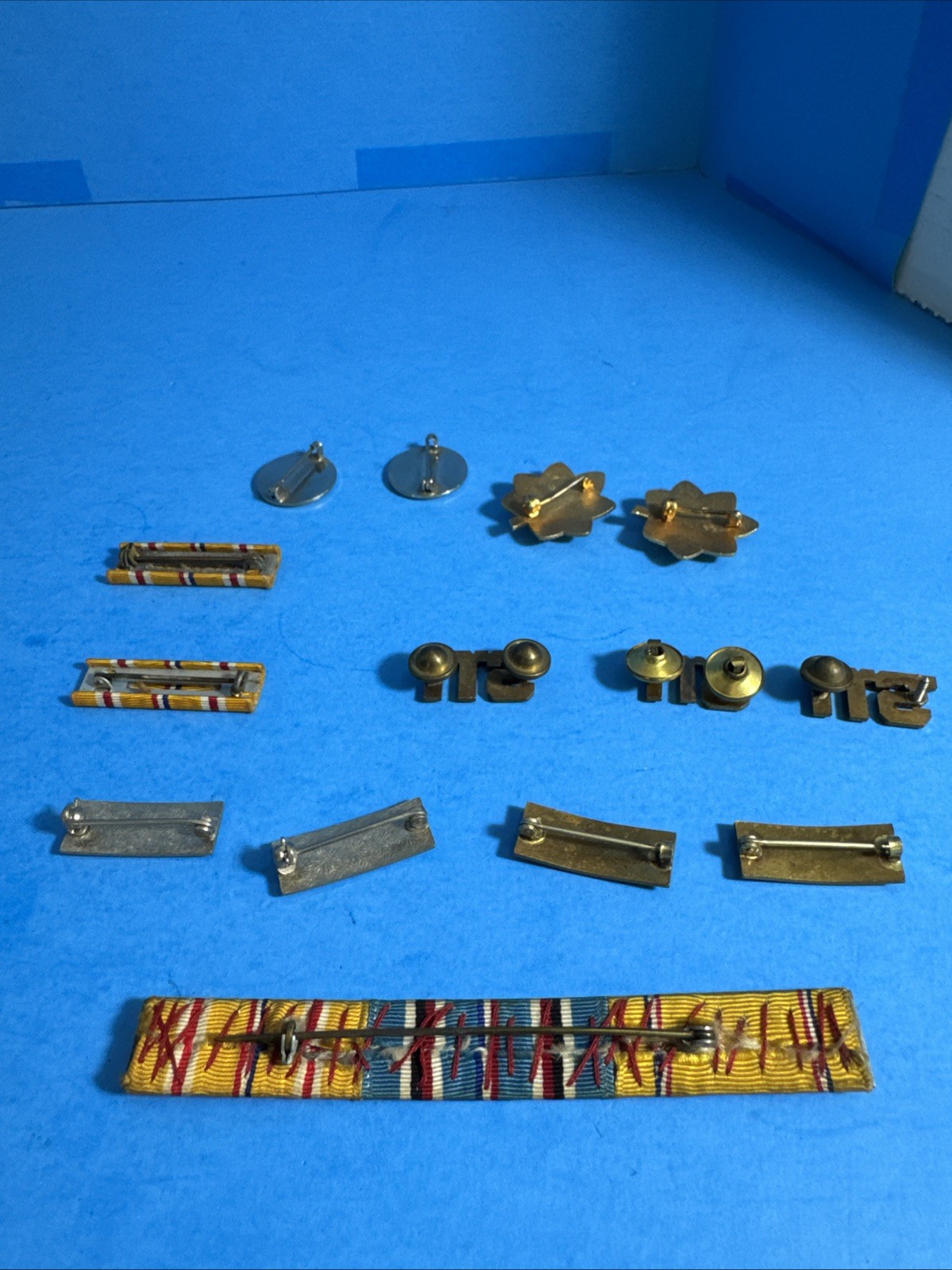 Military WW2 Pins And Bars Lot US Military Pins (T6)