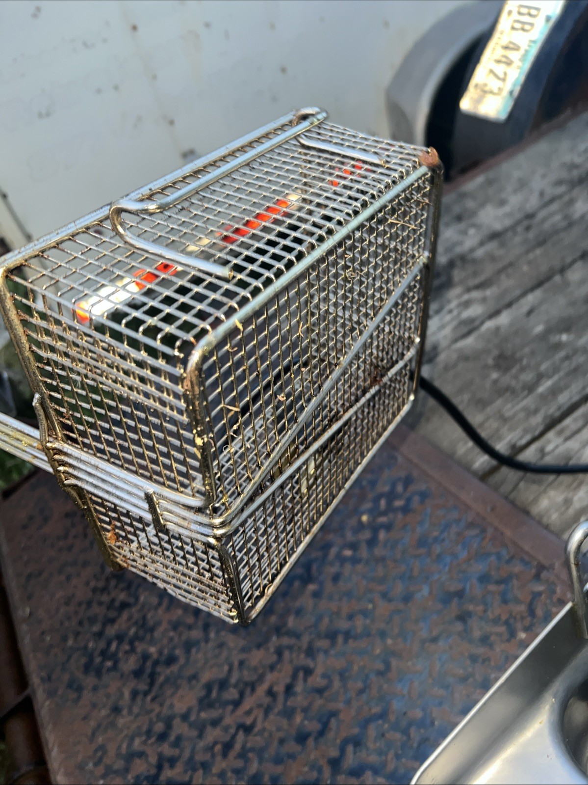 Wells 5E-F15CY 15 lb. Electric Countertop Fryer - 208-240V, 4319/5750W W