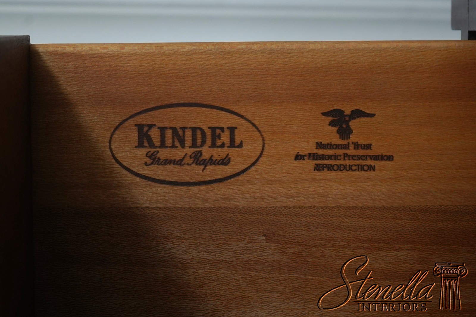 70119: KINDEL National Trust Mahogany Chest On Chest