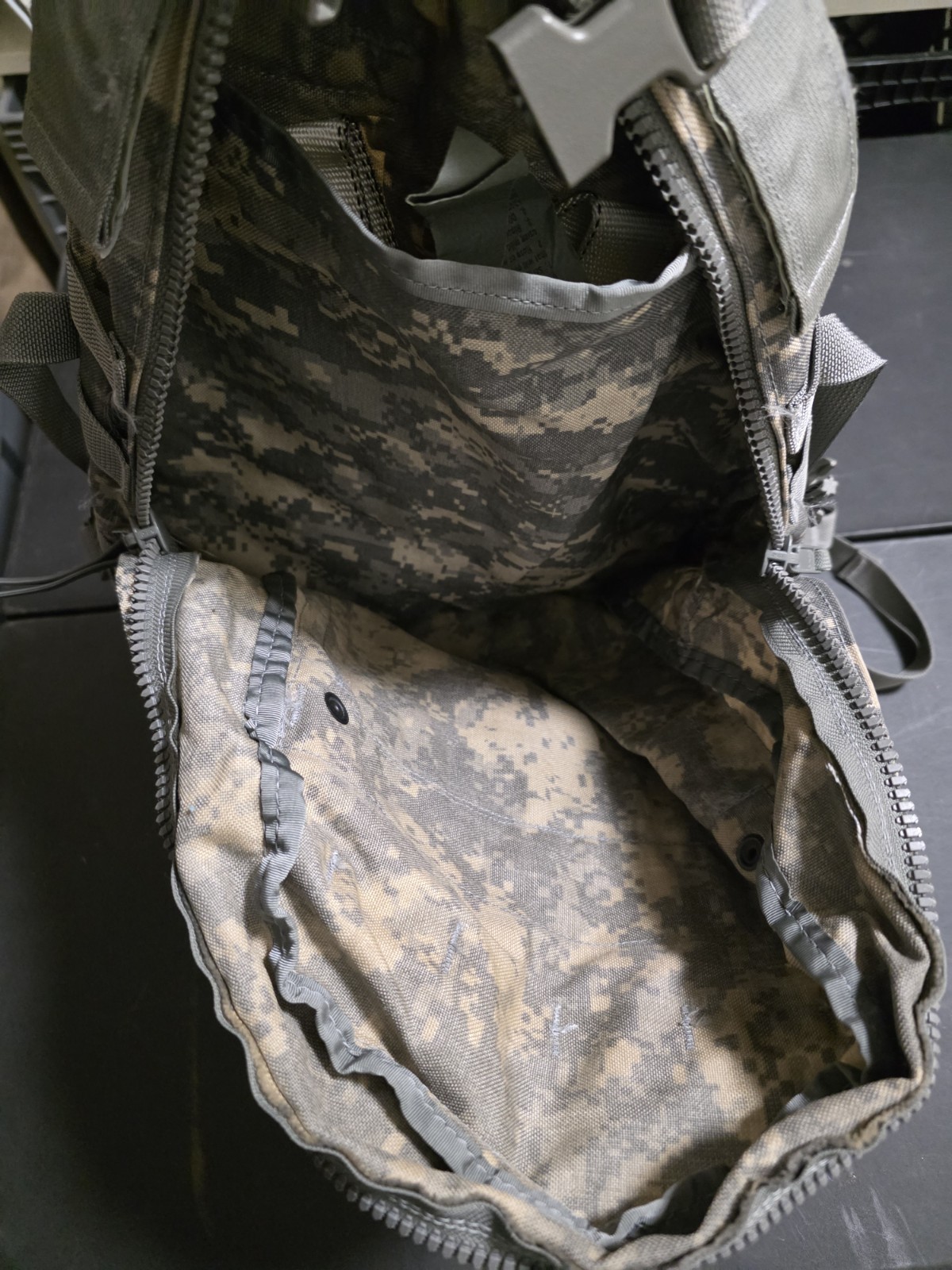 LOT Army MOLLE UCP woodland pouches assault pack protective undergarment gloves