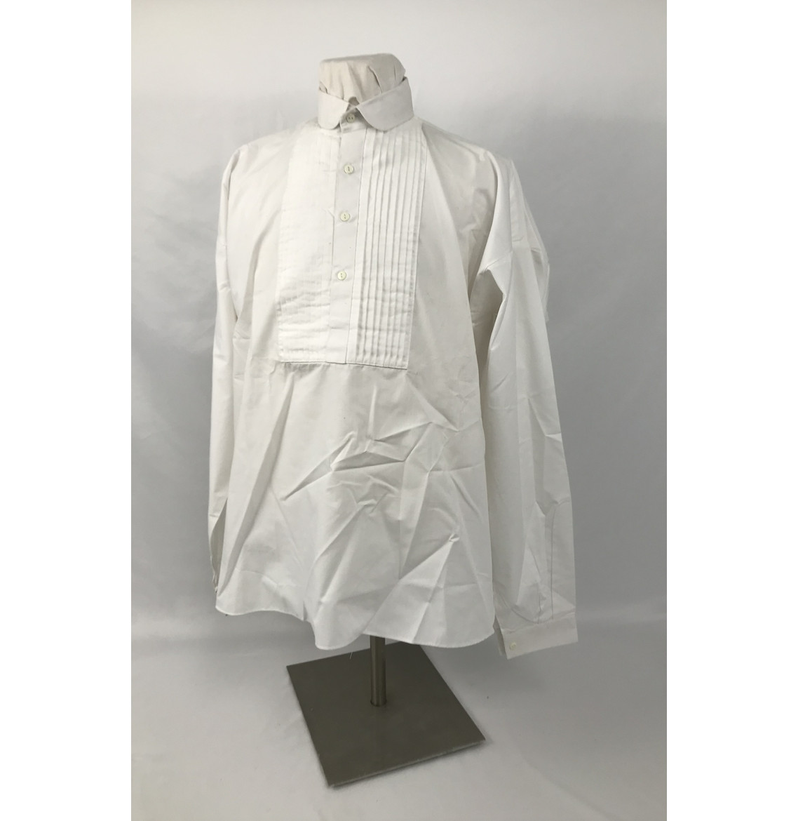 White Shirt with Pleated Front Size XXXL
