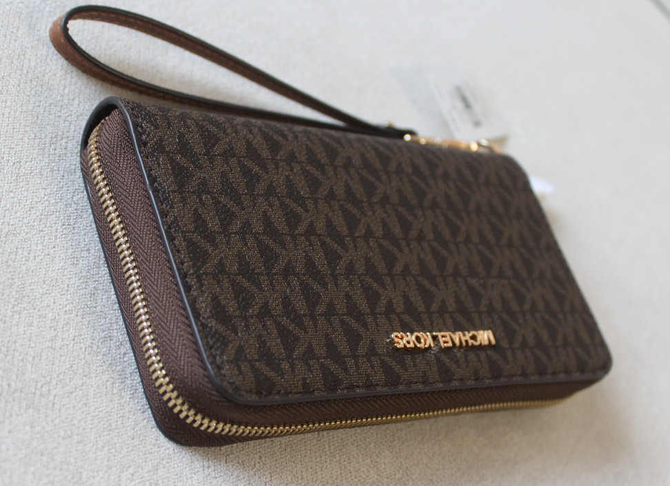 Michael Kors Travel Large Flat MF Phone Case Wristlet Women Wallet Brown