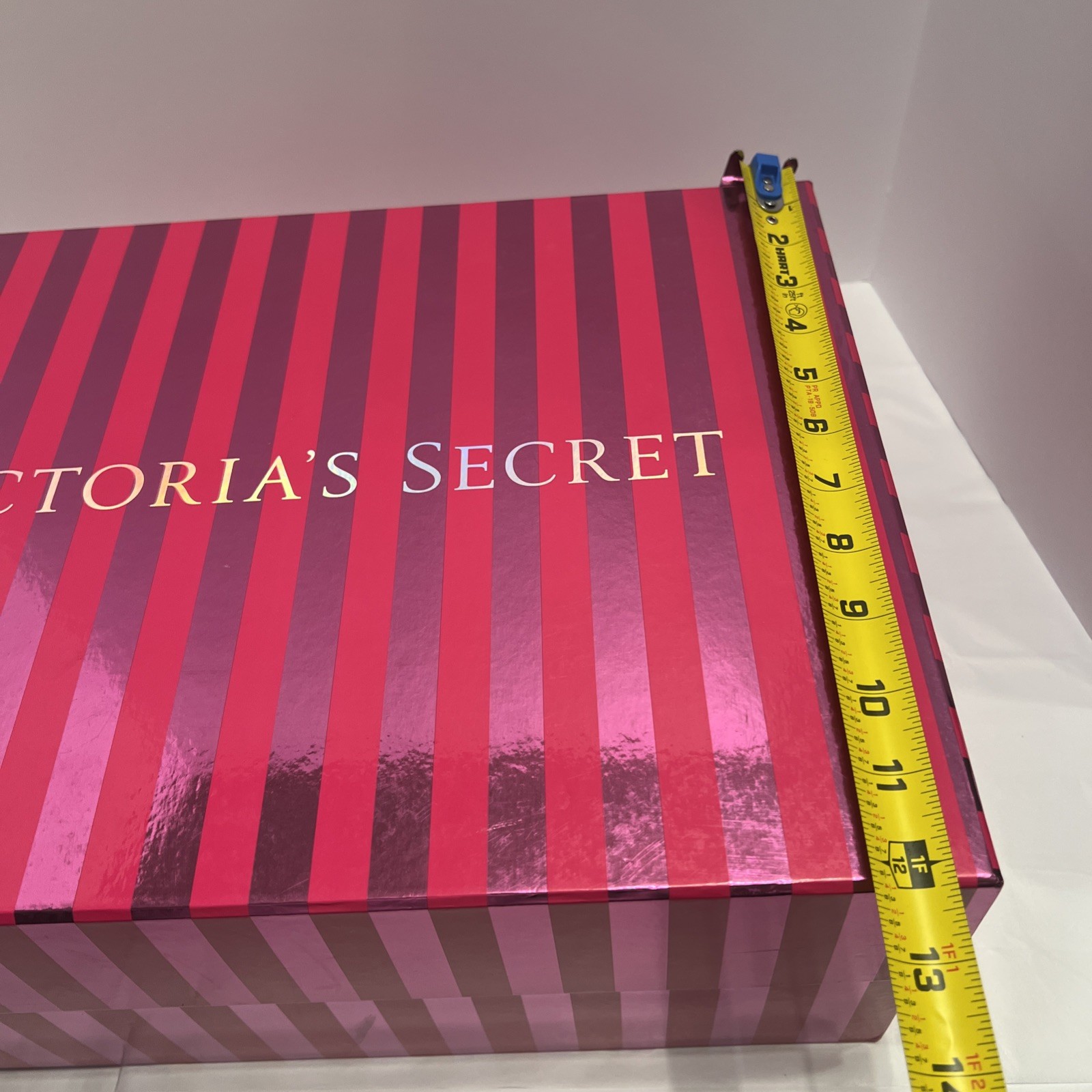 VICTORIA’S SECRET PINK STRIPED Display BOX 16" x 12.27" X 6.57”Empty