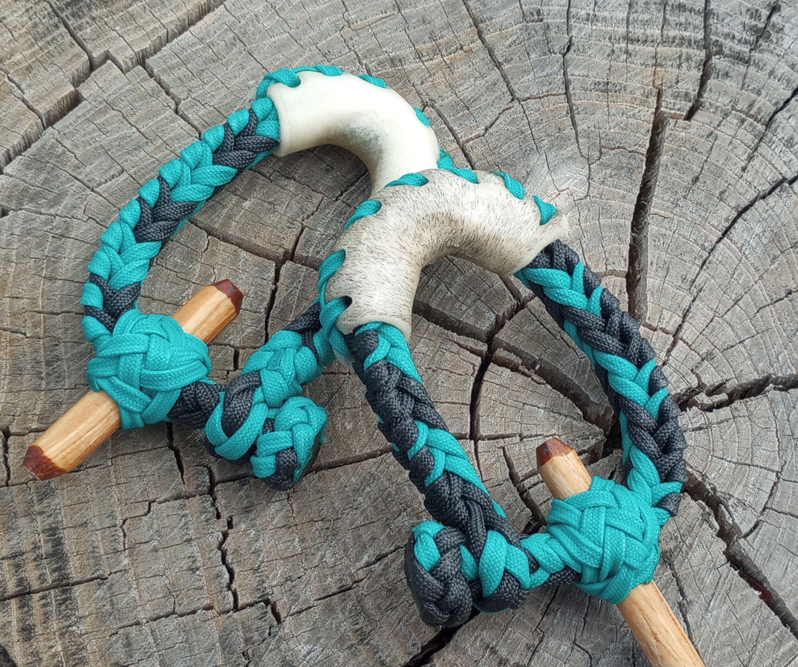 PAIR  of TURQUOISE n BLACK 10 Plait Pryor Paracord Hondo w/ Bull Rawhide Burner