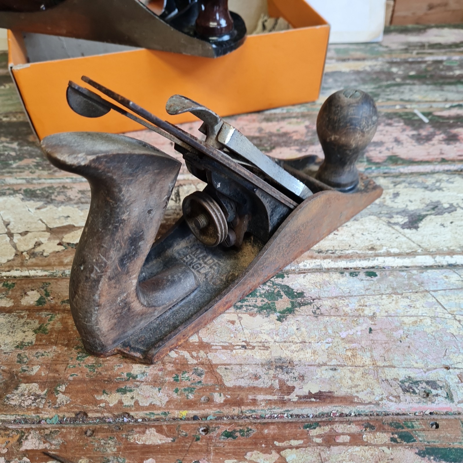 Job Lot 2 (x6 ) of woodworking Carpentry Planes stanley & record workshop