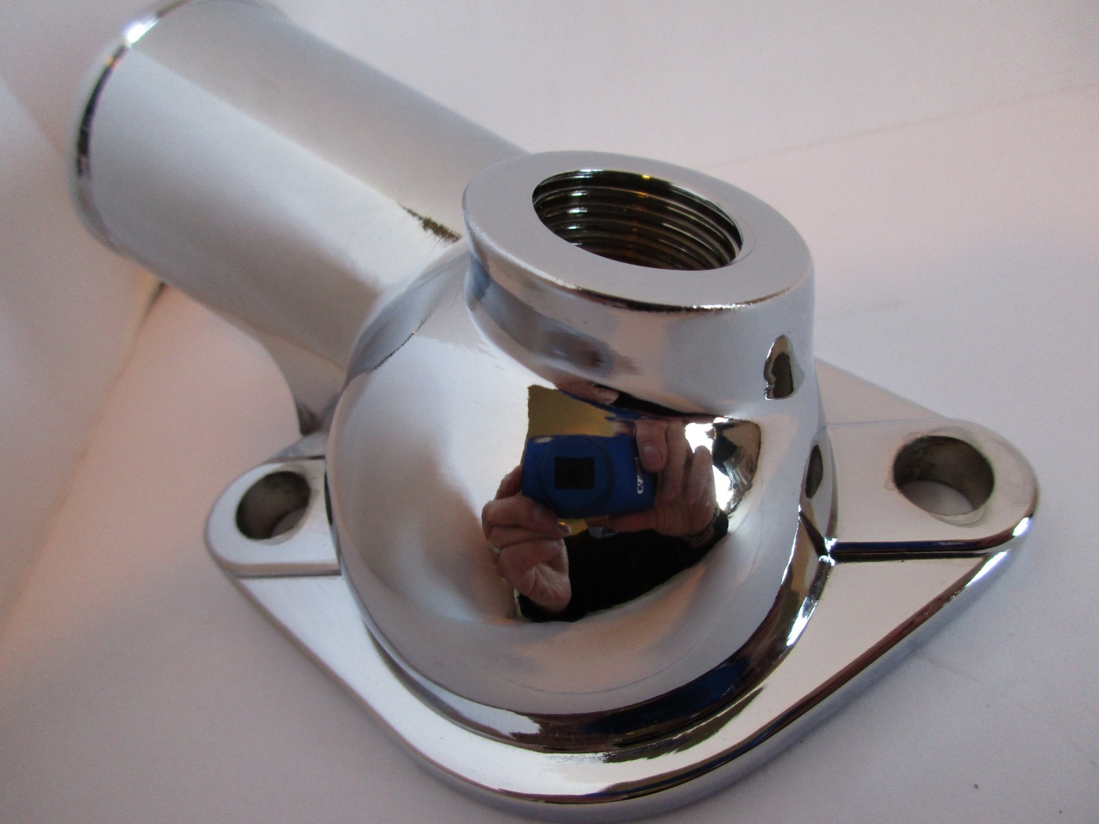 SBC BBC Chevy 15deg CHROME WATER NECK THERMOSTAT HOUSING WITH TEMP PORT #9468