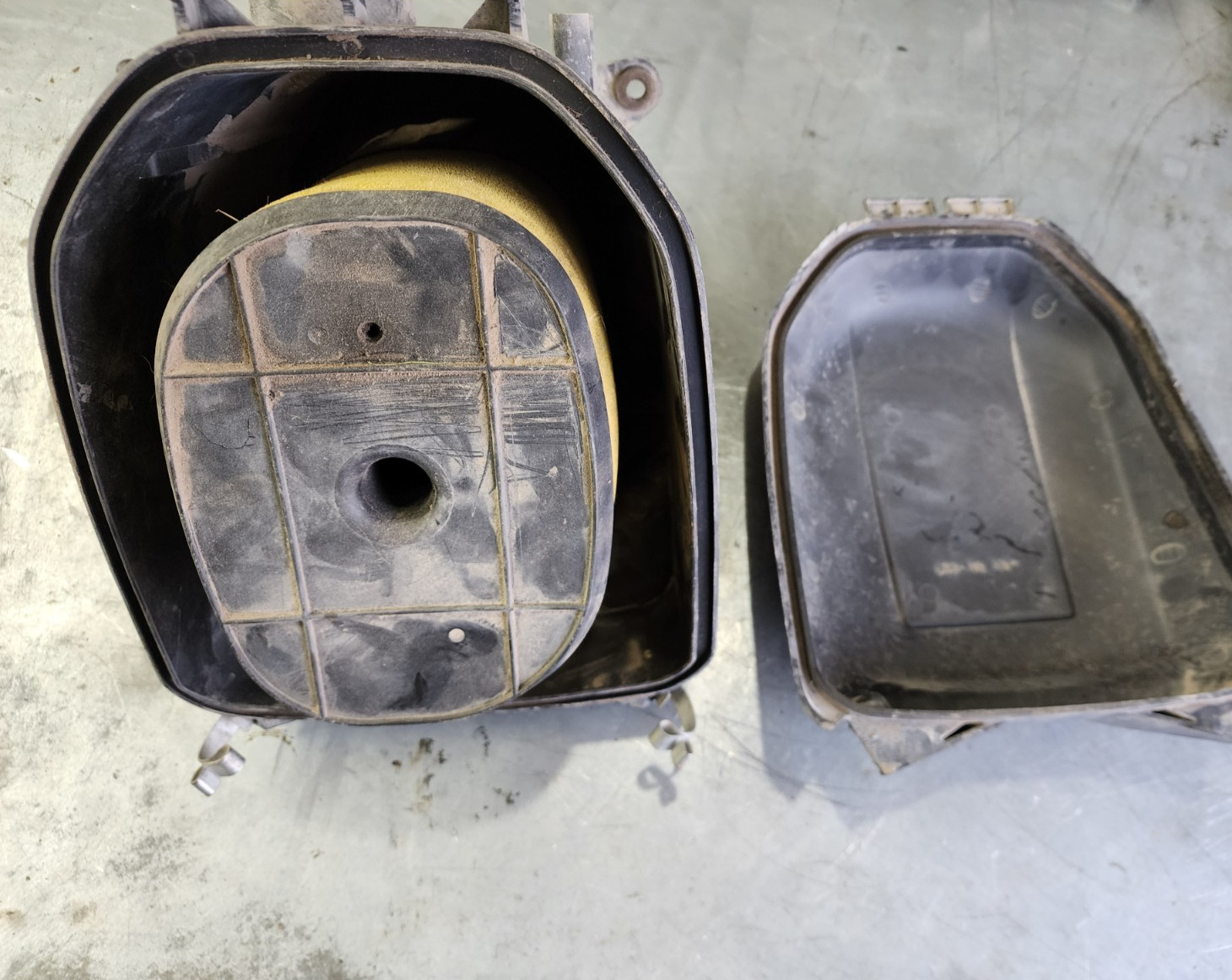 12 - 15 Kawasaki Brute Force 750 Airbox Air Box 11010-0152