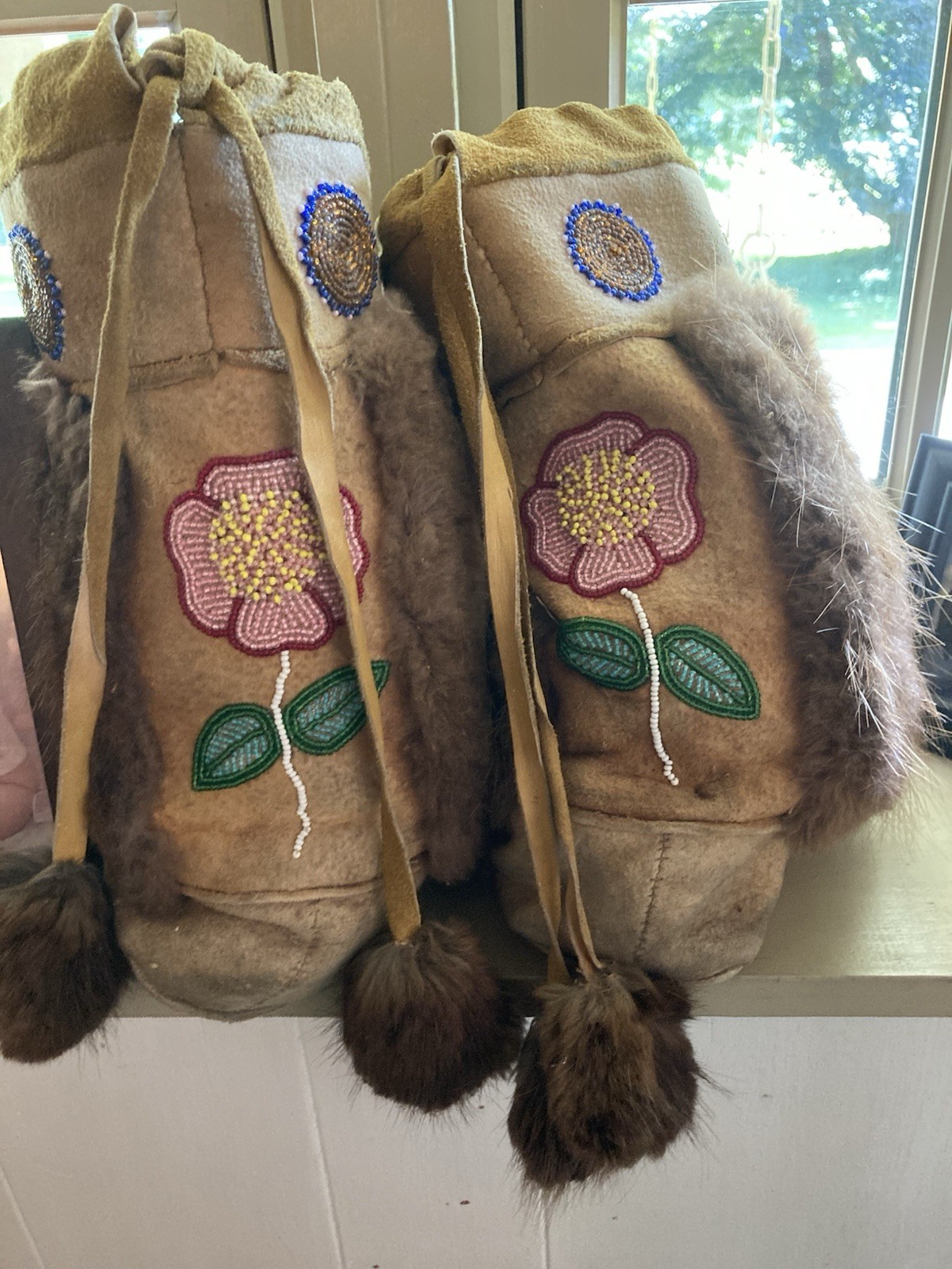 Beaded Mukluks M8/W10 - Beautiful Native American Cree Beaded Mukluks