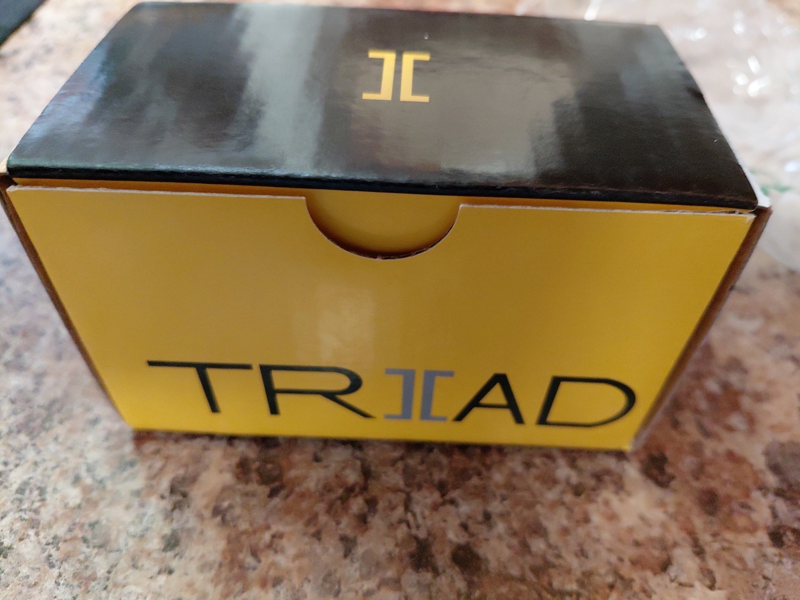 TRIAD Magnetics 376L WSU120-0700- NEW 12V 0.7A