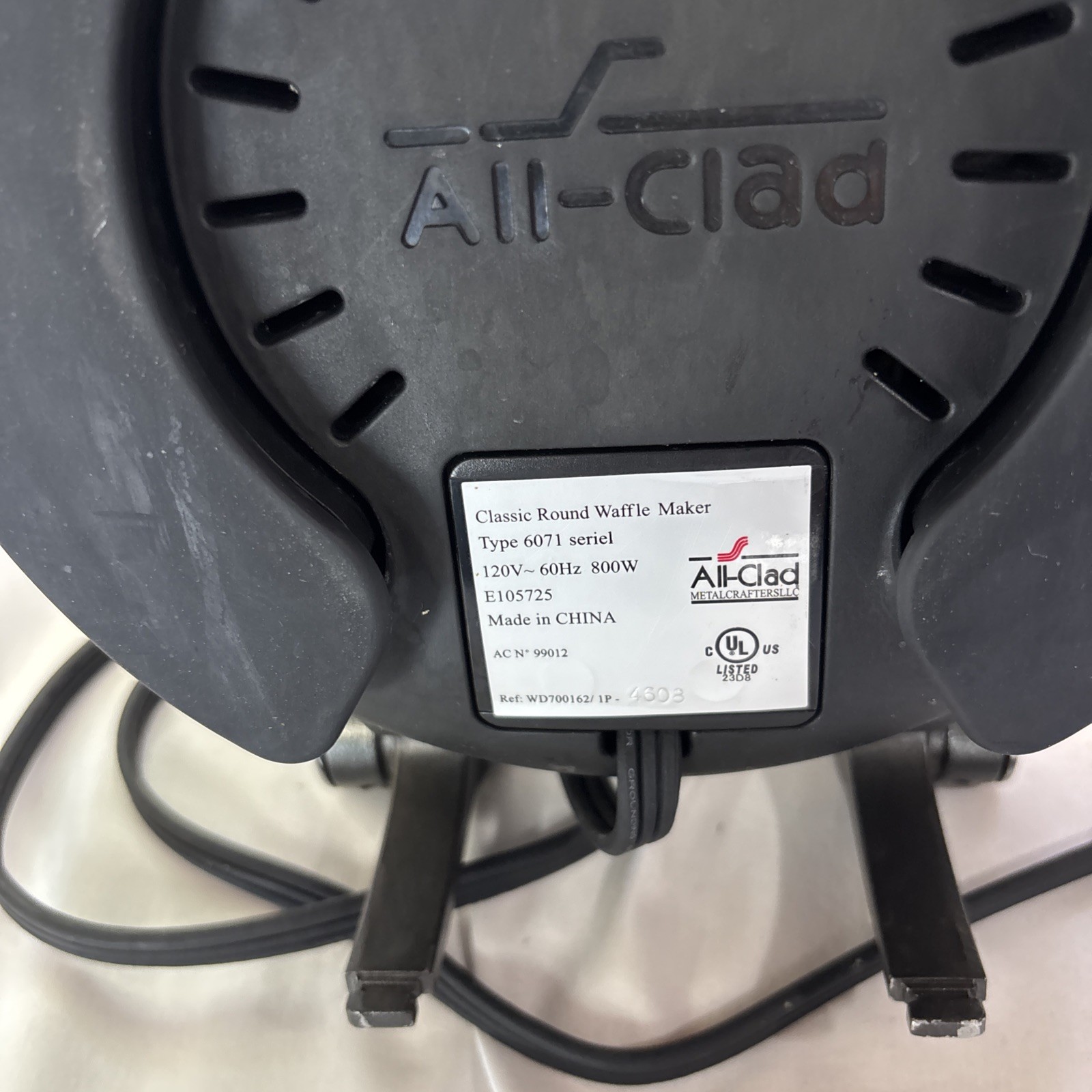 All-Clad Stainless Steel Classic Round Waffle Maker Type 6071