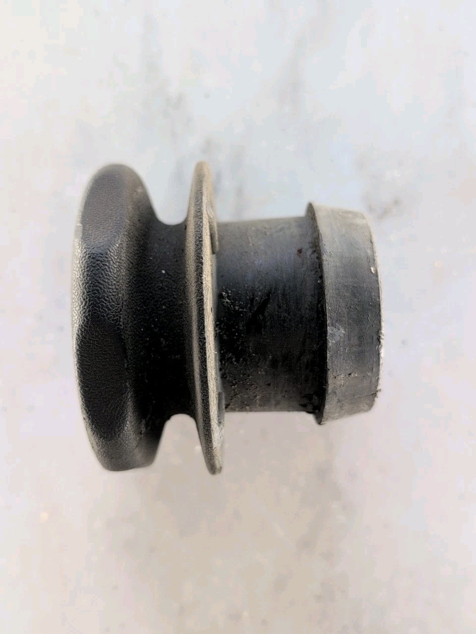 Freightliner Cascadia In-Frame Between Mid Frame Battery Box Hold-Down Nut Screw