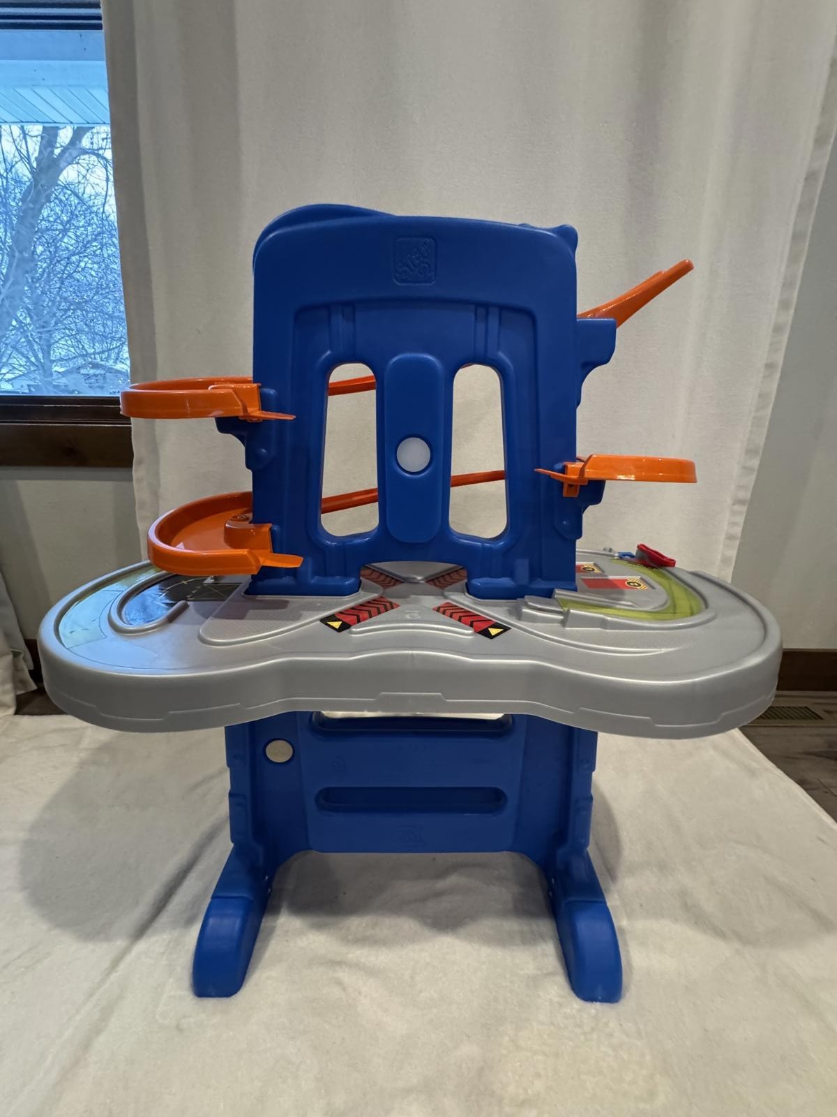 FREE SHIPPING Step 2 Hot Wheels Road Rally Raceway Car Track Play Table Step2