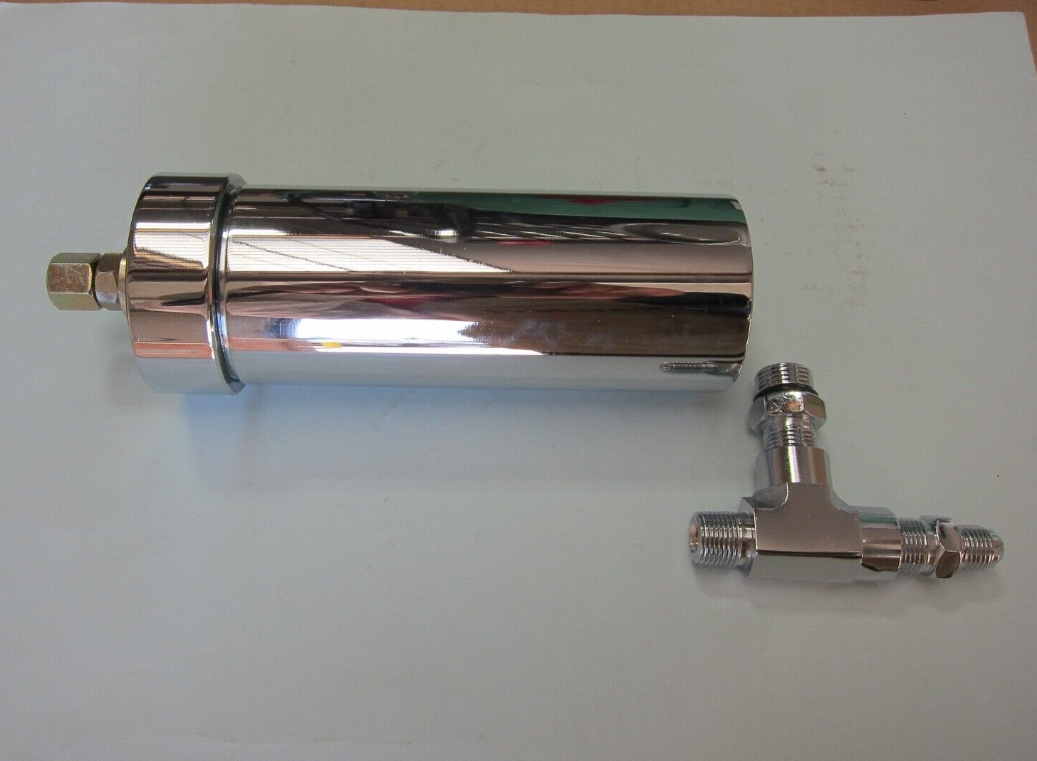 Lowrider Hydraulics accumulator, boss 8 port, pre-charged & adapters, all chrome