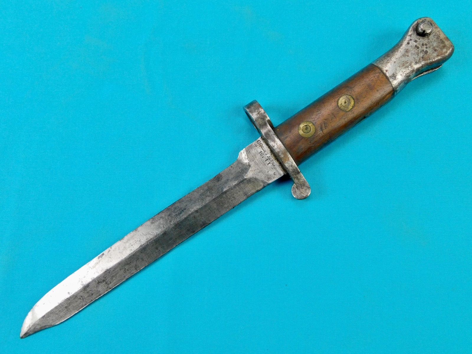 British WW1 WW2 Model 1888 Bayonet Converted to Fighting Knife