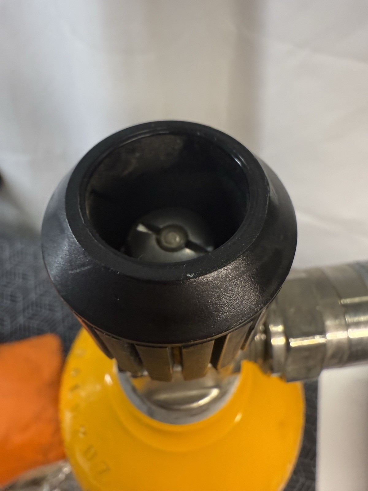 North Model 850 Respirator Emergency Escape Breathing Apparatus