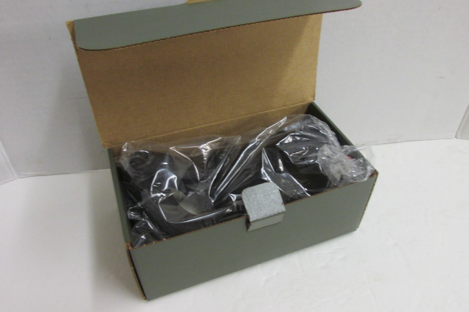 US Military Sun Wind and Dust Goggles w/ Ballistic Lens MSA Eye Protection NOS