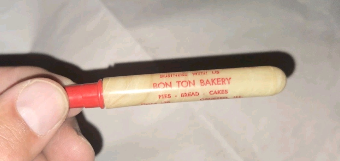 Bon-Ton Bakery Geneseo Illinois Advertising Nail File