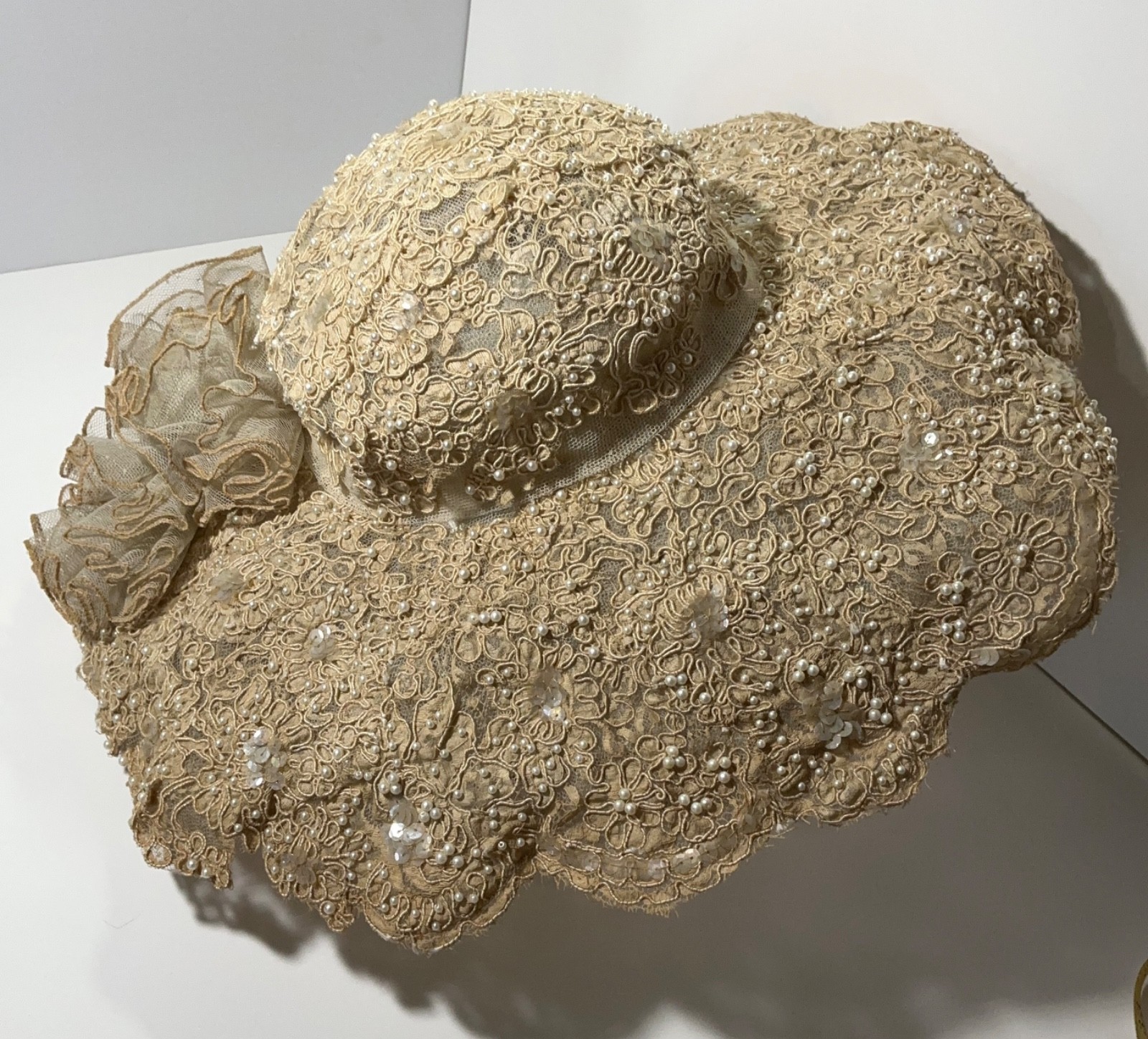 Pearl beaded sequined & corded Chantilly lace dark ivory wedding hat VNT 1983