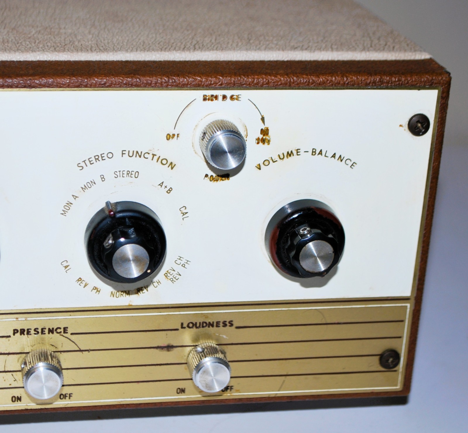 VINTAGE LAFAYETTE KT-600 STEREO MASTER CONTROL CENTER PREAMP TUBE PREAMPLIFIER