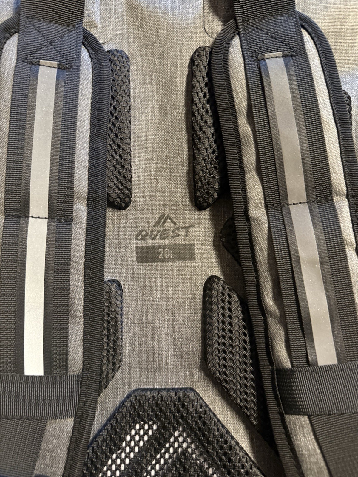 Quest 20L Water-Resistant Roll Top Dry Bag Backpack Gray Brand New with Tags