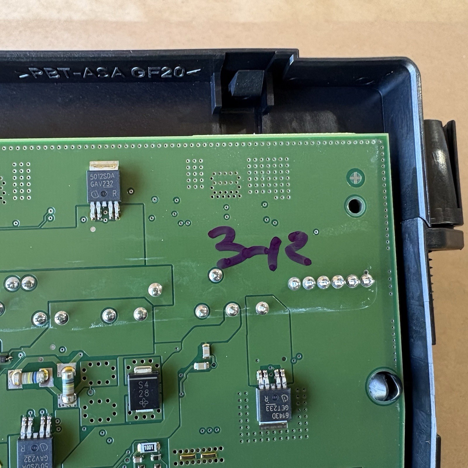 13 Mercedes-Benz C250 Front Fuse SAM Relay Box Control Module A 212 900 34 14