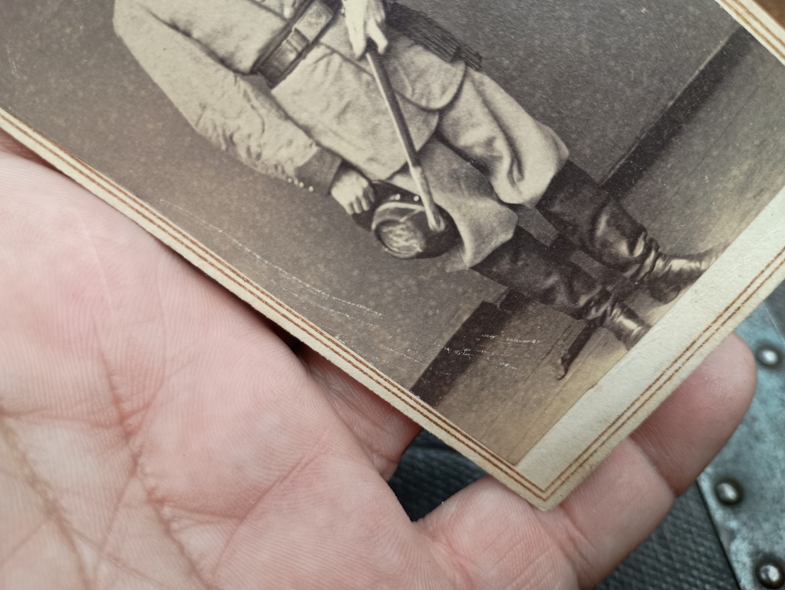 RARE CDV CONFEDERATE Captain W/ Sword South Carolina Photographer Cooley/Becket