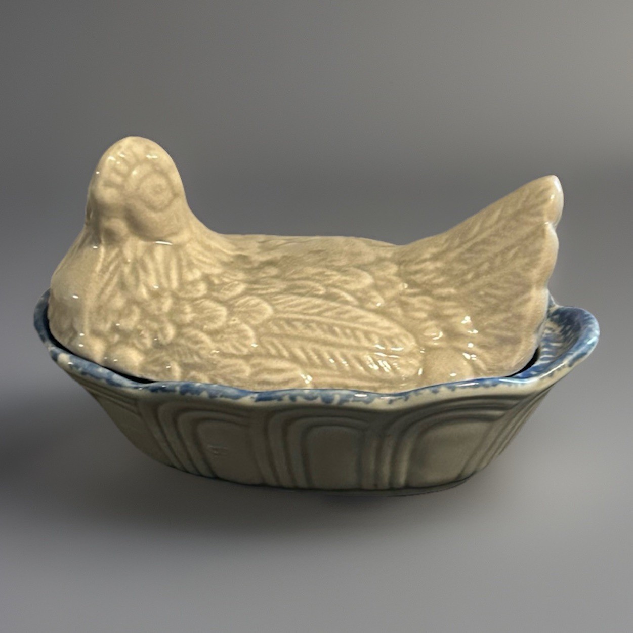 Vintage Gray And Blue Hen On A Nest•Porcelain Chicken On Nest In Wire Basket•EUC
