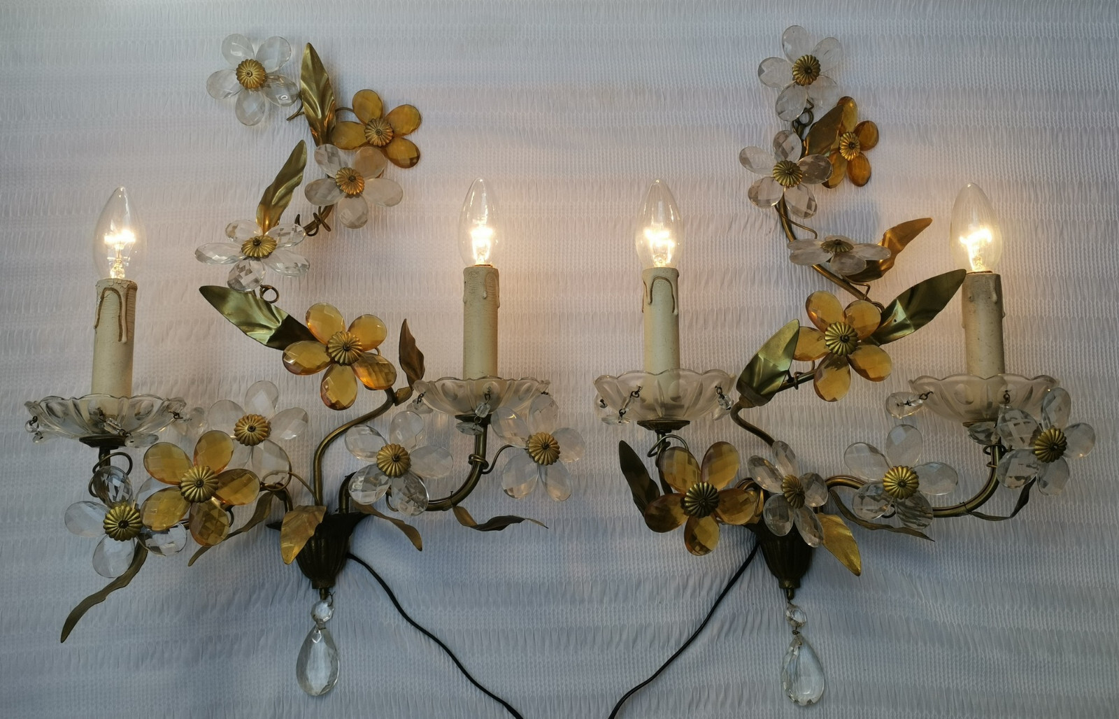 VINTAGE BAGUES BANCI style GILT TOLE GLASS FLOWERS PAIR WALL SCONCES 2 LIGHTS